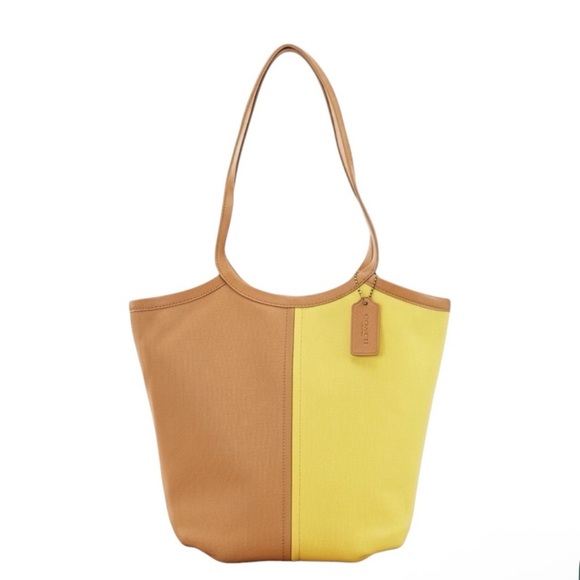 Coach Handbags - Coach Bea Tote-EUC